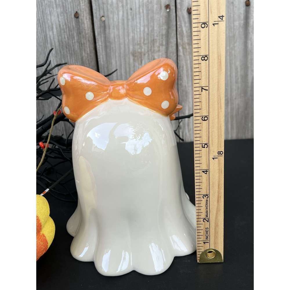 Viral Ghost With Orange & White Polka Dot Bow Halloween Figurine 7.5 X 6" NEW - Picture 3 of 7